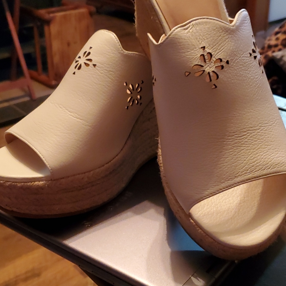 Wedge sandals